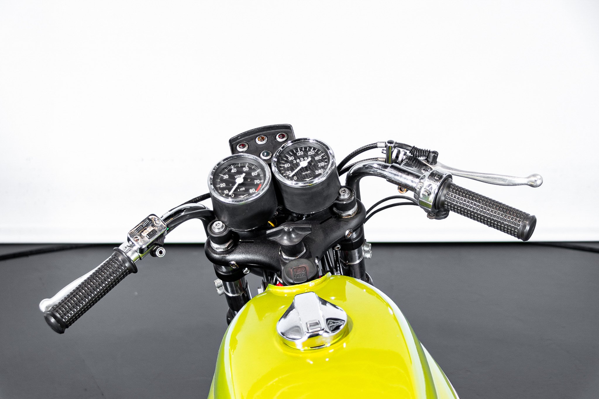 Moto Guzzi V7 SPORT \"Telaio Rosso\" 