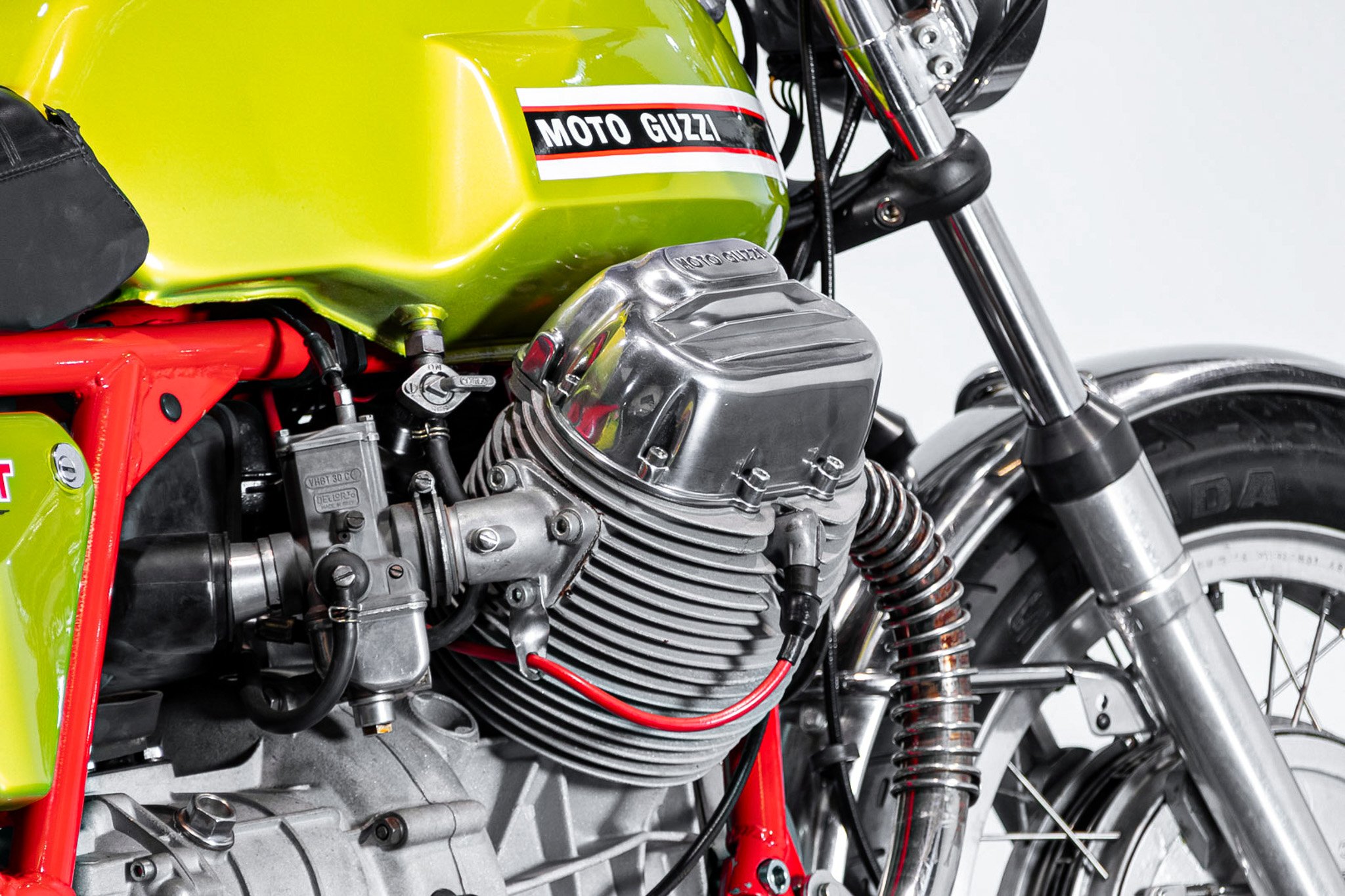 Moto Guzzi V7 SPORT \"Telaio Rosso\" 