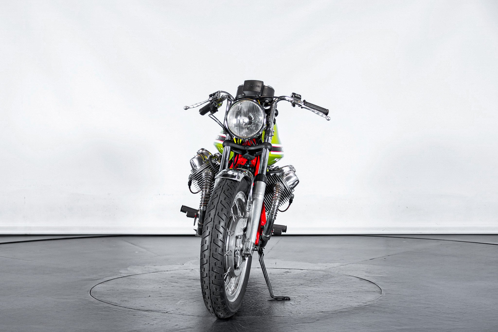 Moto Guzzi V7 SPORT \"Telaio Rosso\" 