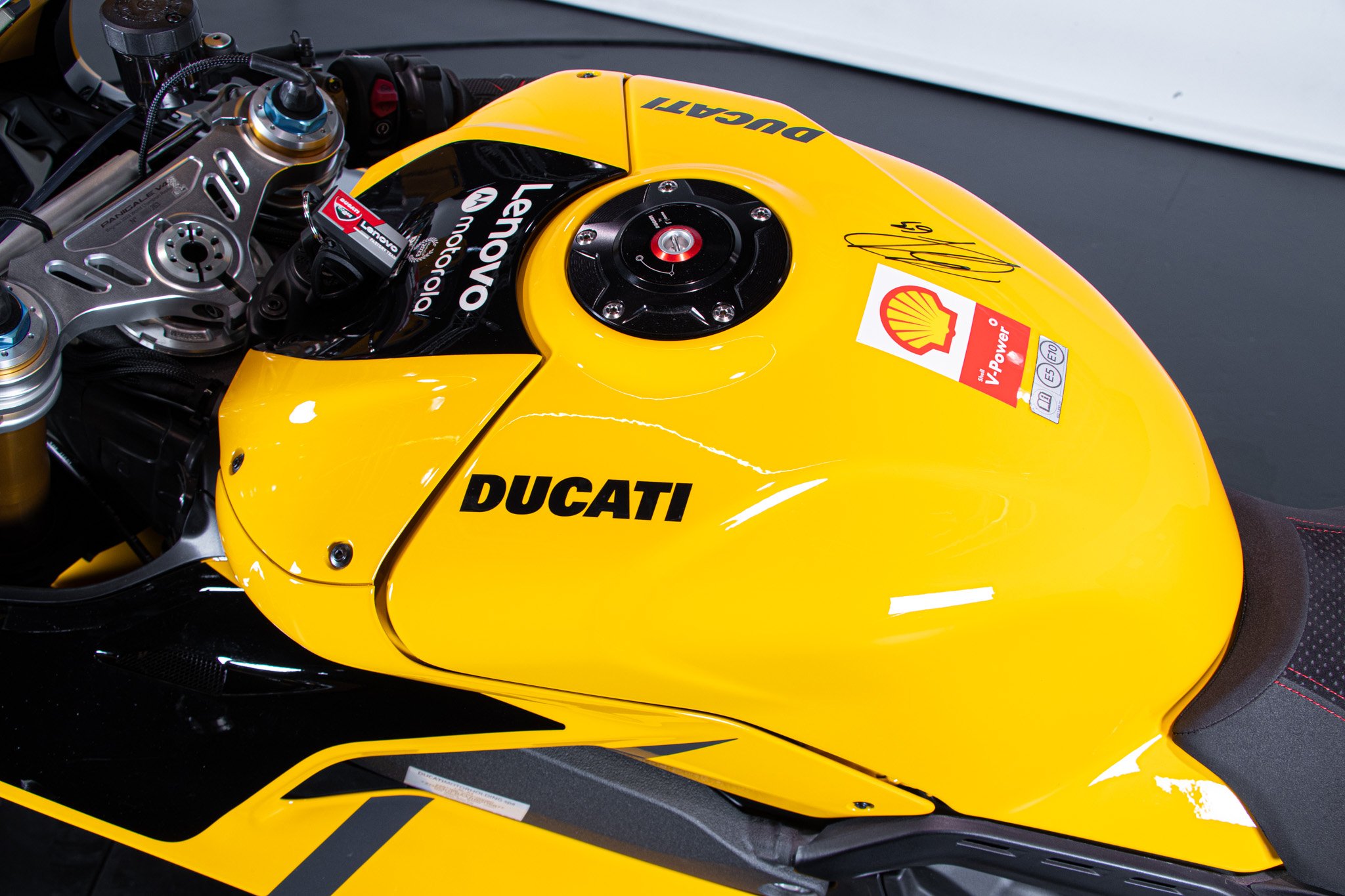 Ducati PANIGALE V4 BAGNAIA WORLD CHAMPION REPLICA 