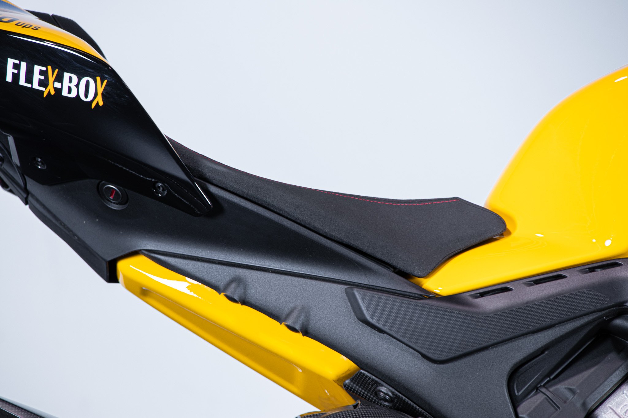 Ducati PANIGALE V4 BAGNAIA WORLD CHAMPION REPLICA 