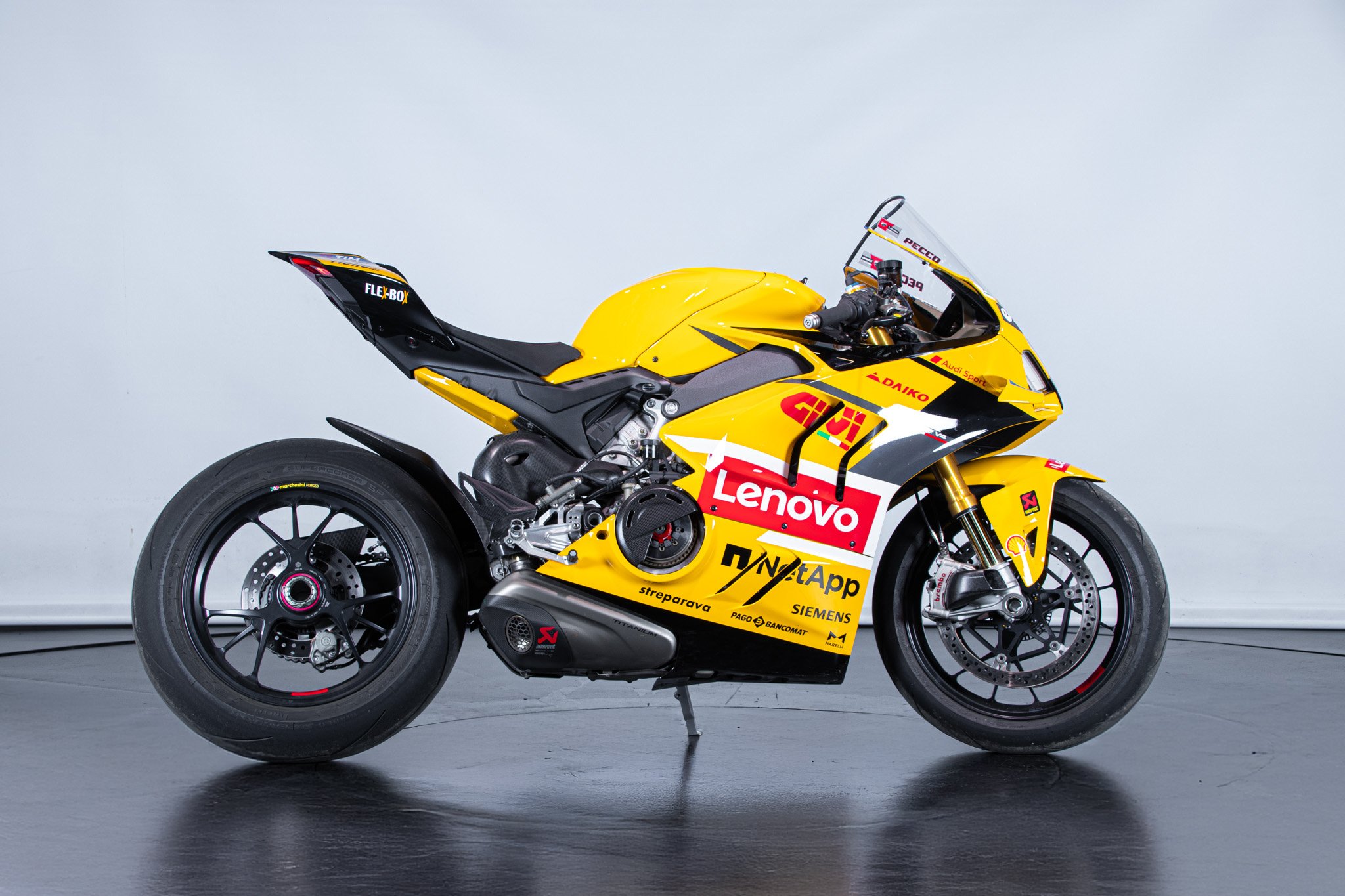 Ducati PANIGALE V4 BAGNAIA WORLD CHAMPION REPLICA 