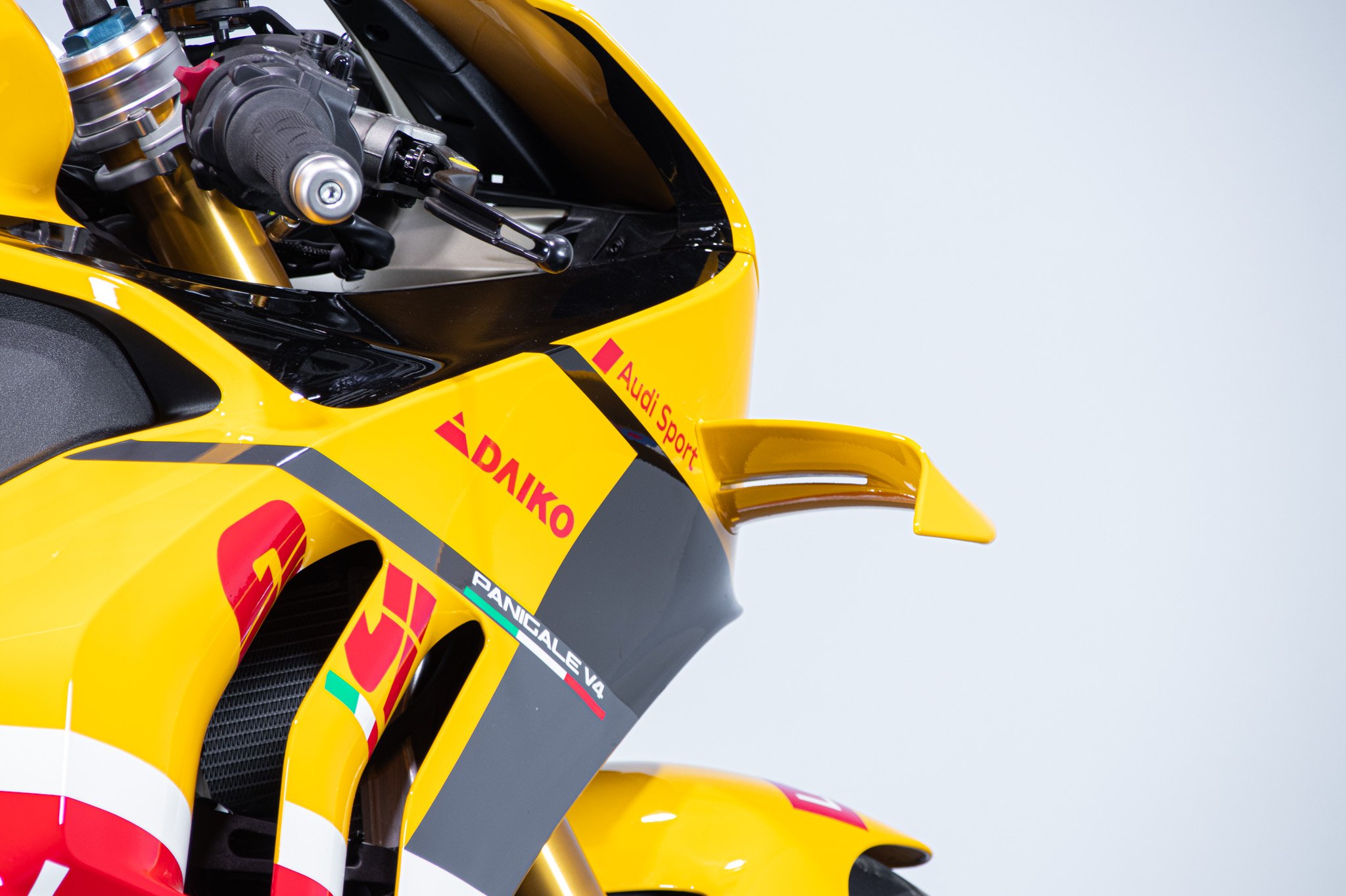 Ducati PANIGALE V4 BAGNAIA WORLD CHAMPION REPLICA 
