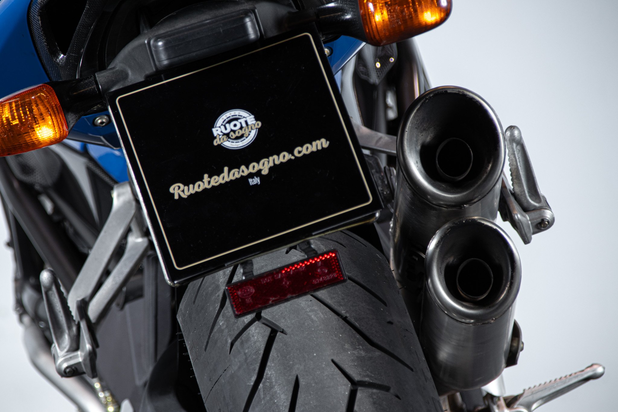 MV Agusta BRUTALE 750 AMERICA 