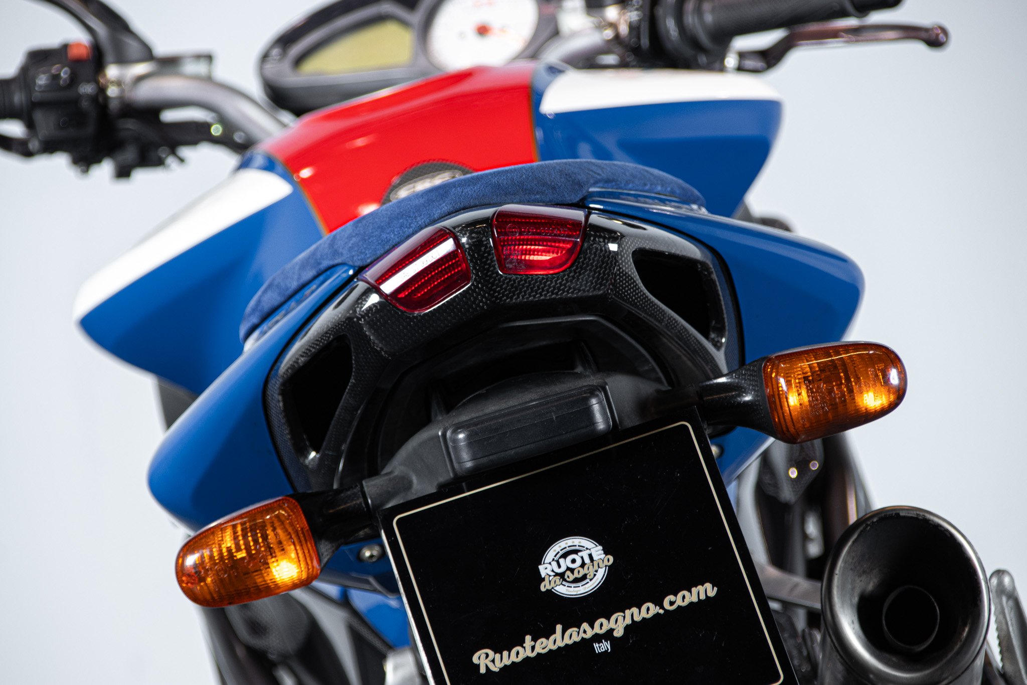MV Agusta BRUTALE 750 AMERICA 