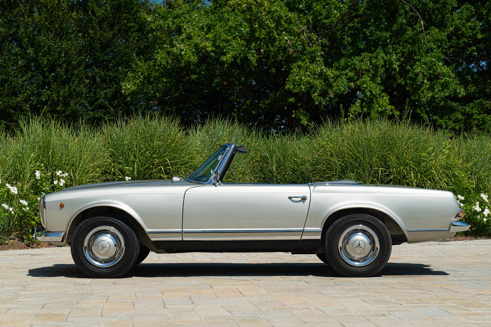 Mercedes Benz 230 SL 