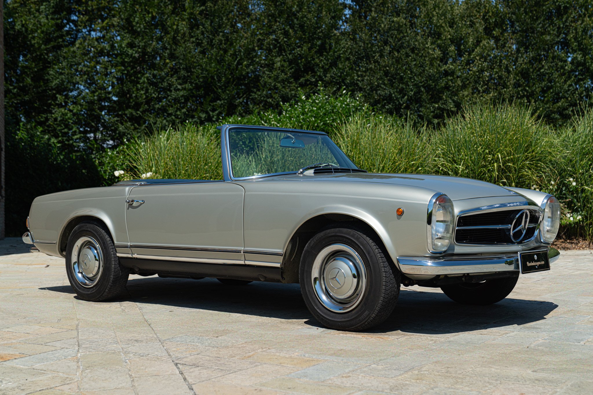 Mercedes Benz 230 SL 
