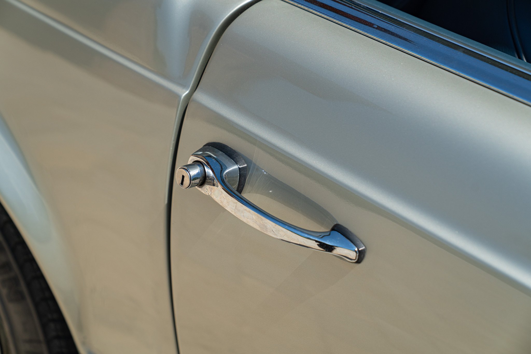 Mercedes Benz 230 SL 