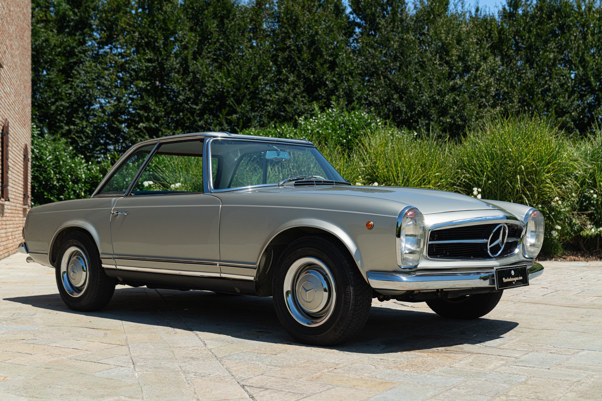 Mercedes Benz 230 SL 
