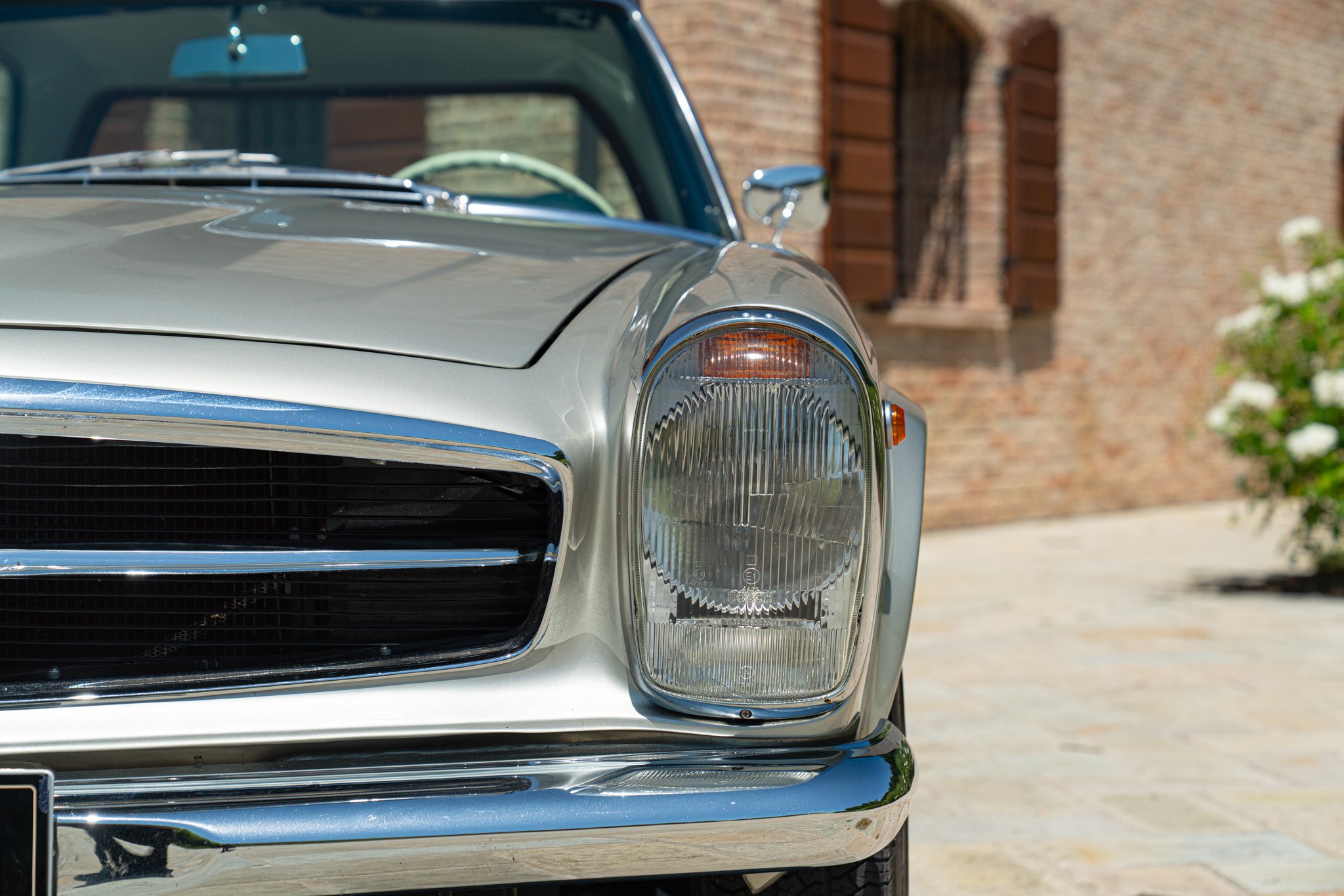 Mercedes Benz 230 SL 