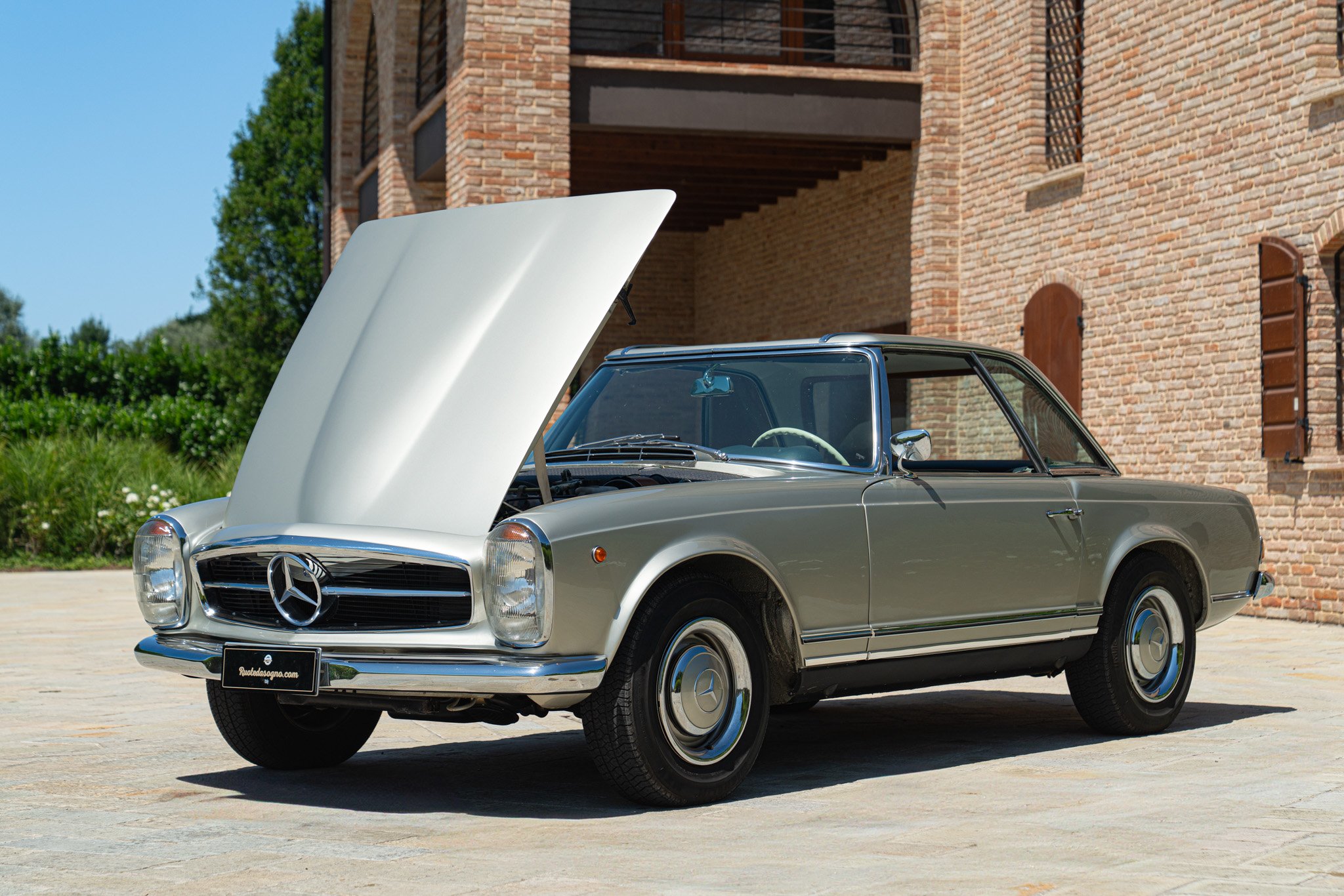 Mercedes Benz 230 SL 