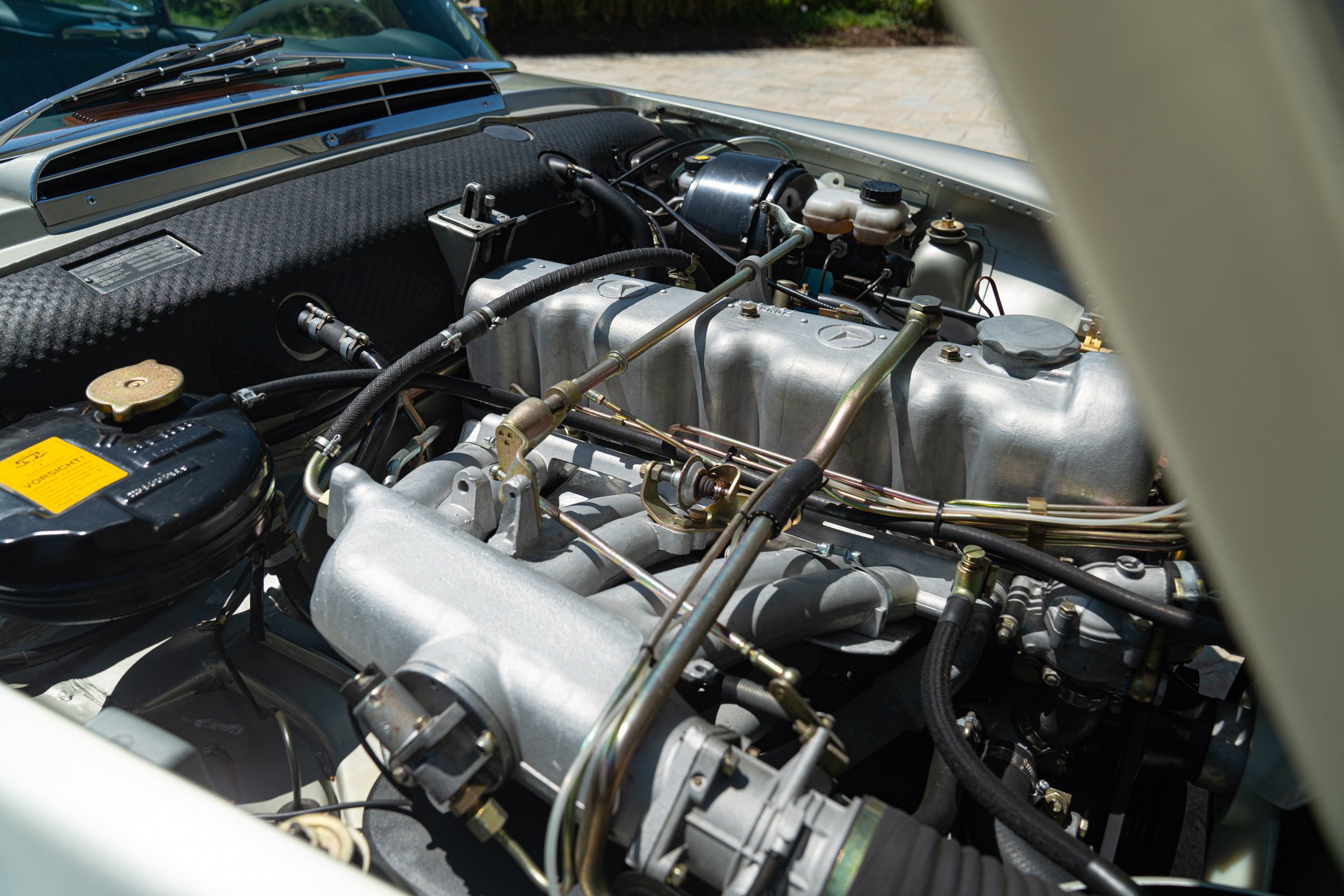 Mercedes Benz 230 SL 