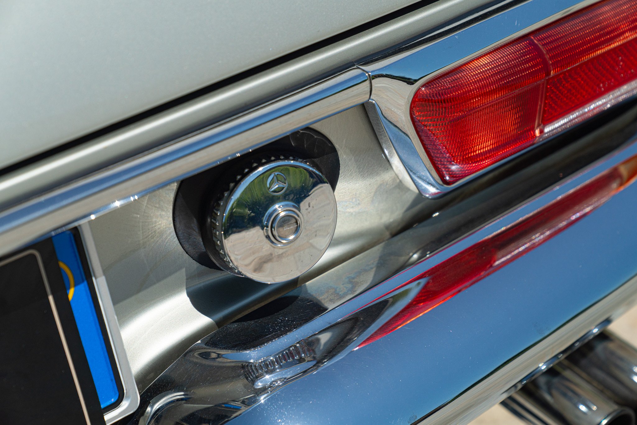 Mercedes Benz 230 SL 