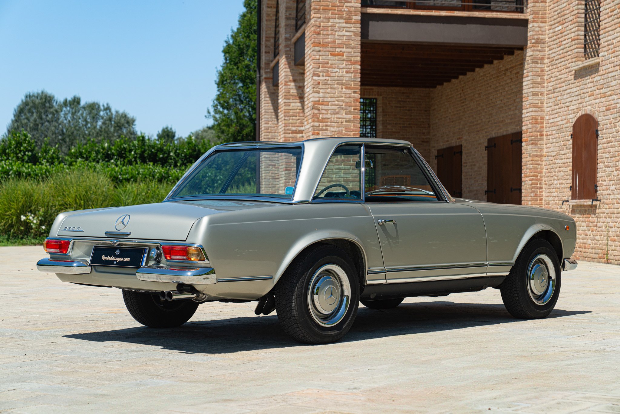Mercedes Benz 230 SL 