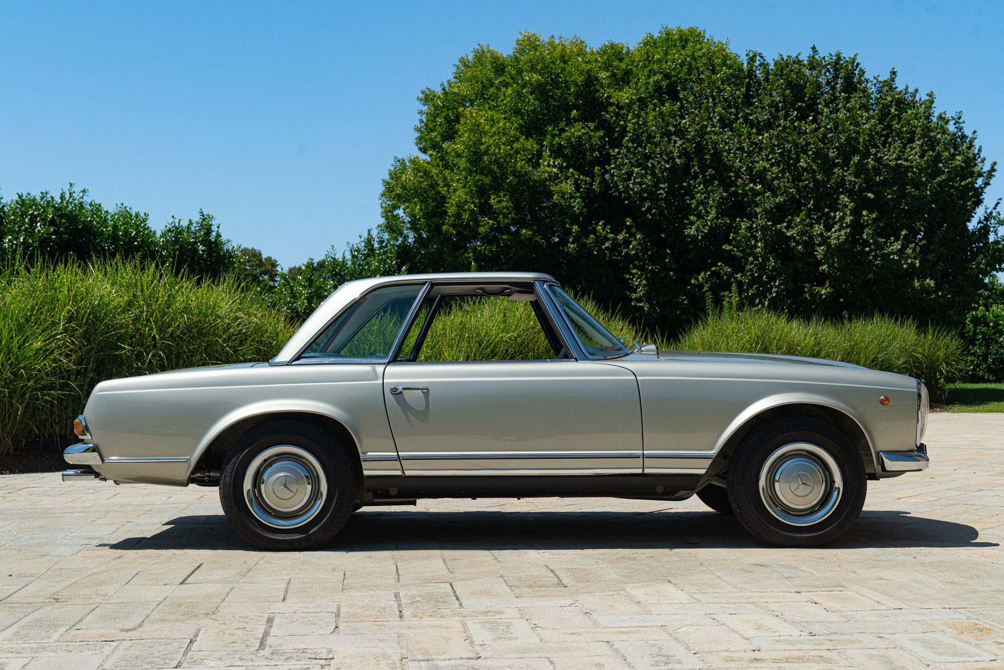 Mercedes Benz 230 SL 