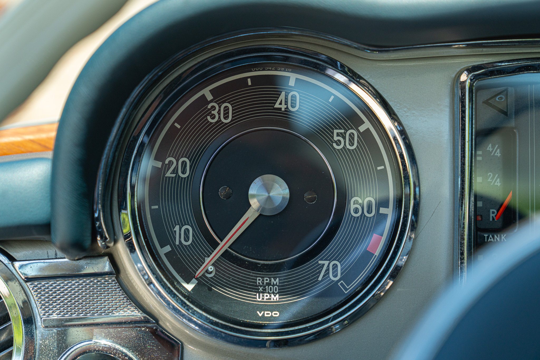 Mercedes Benz 230 SL 