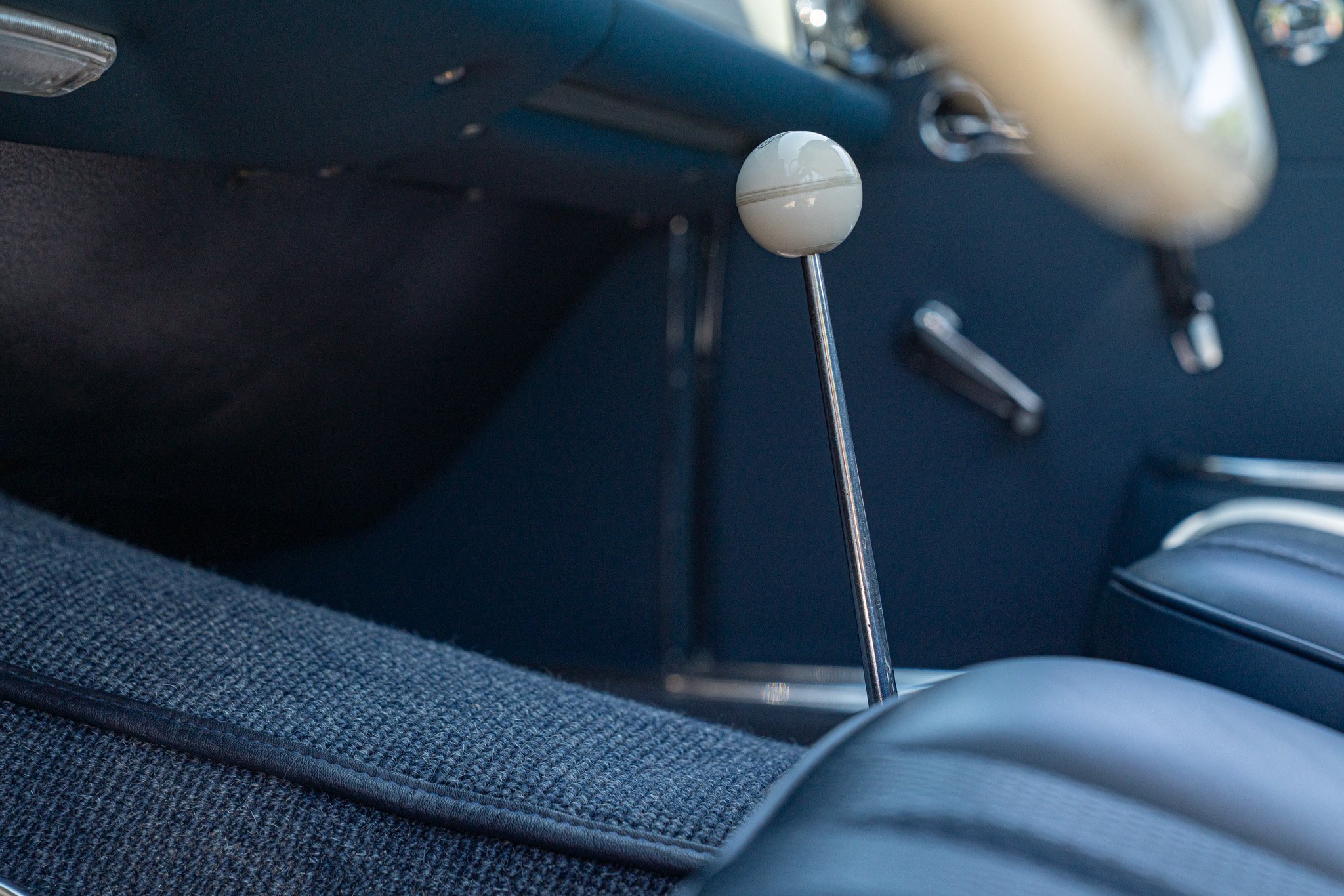 Mercedes Benz 230 SL 