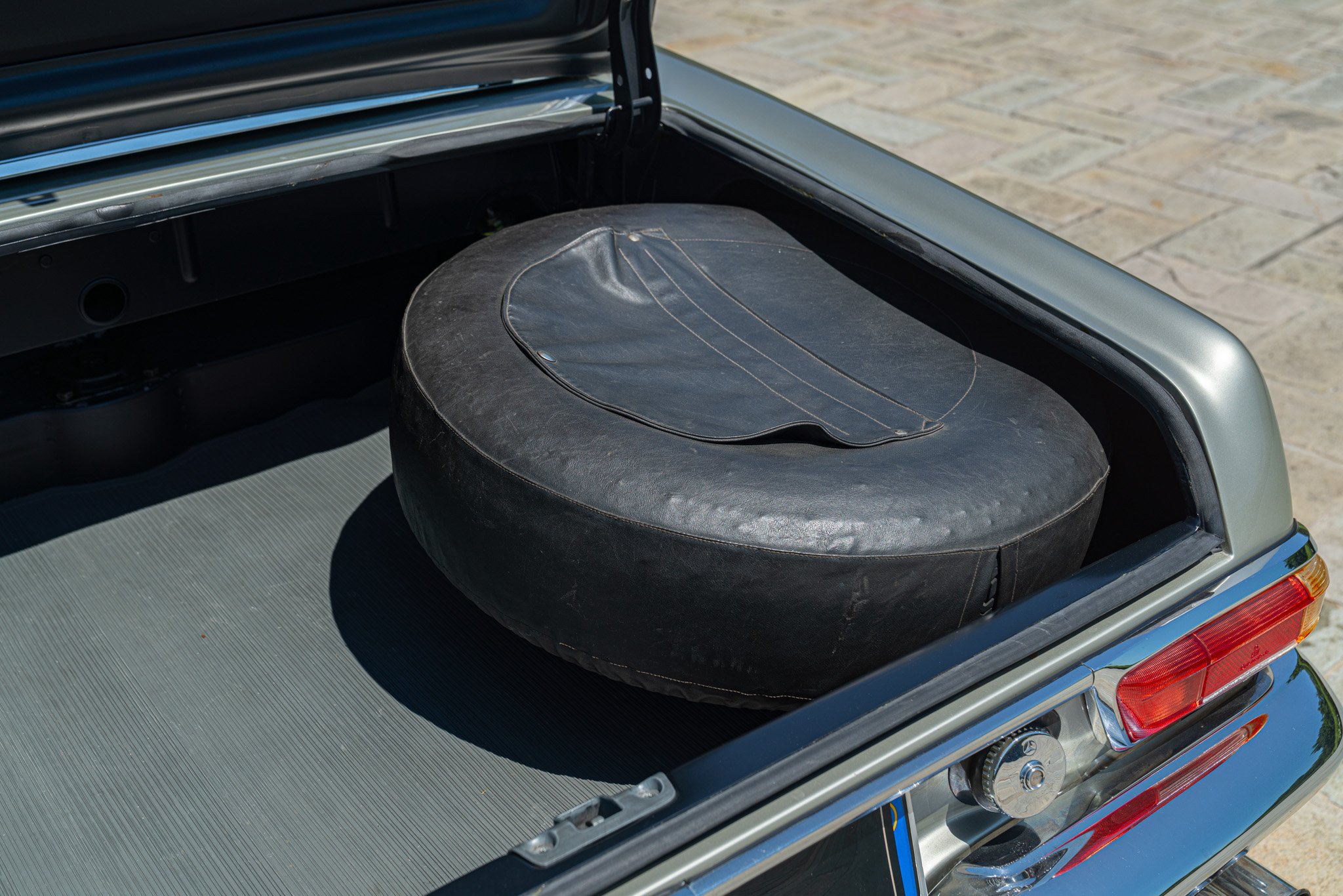 Mercedes Benz 230 SL 