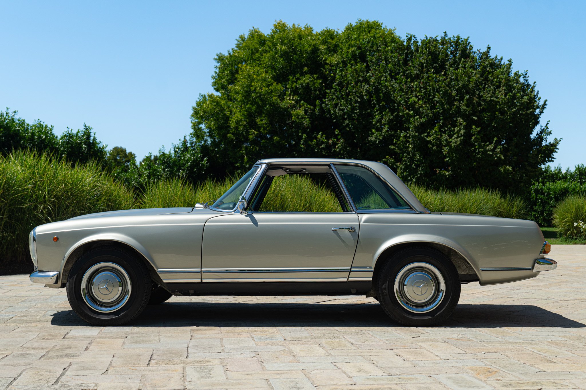 Mercedes Benz 230 SL 