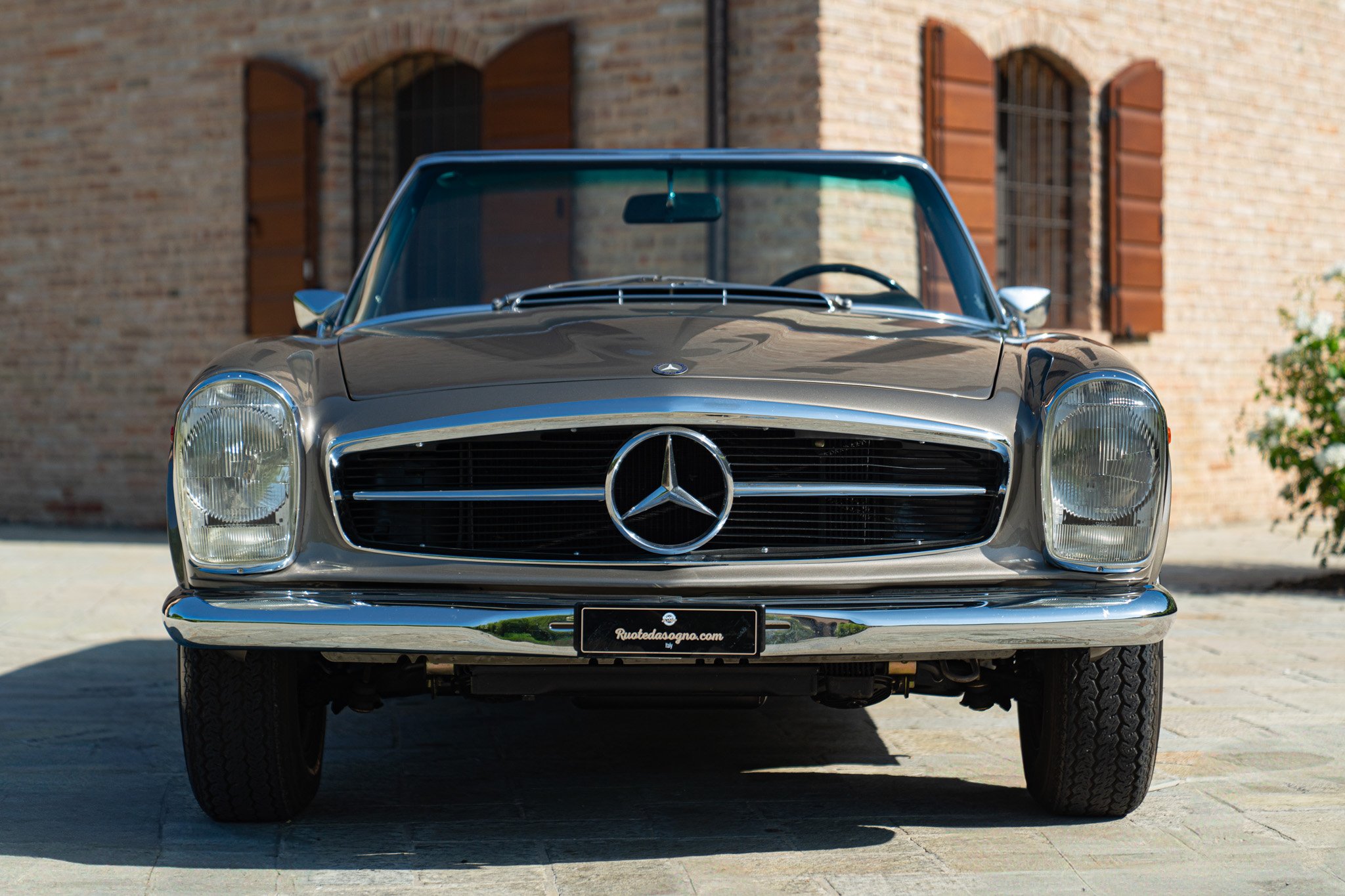 Mercedes Benz 280 SL 