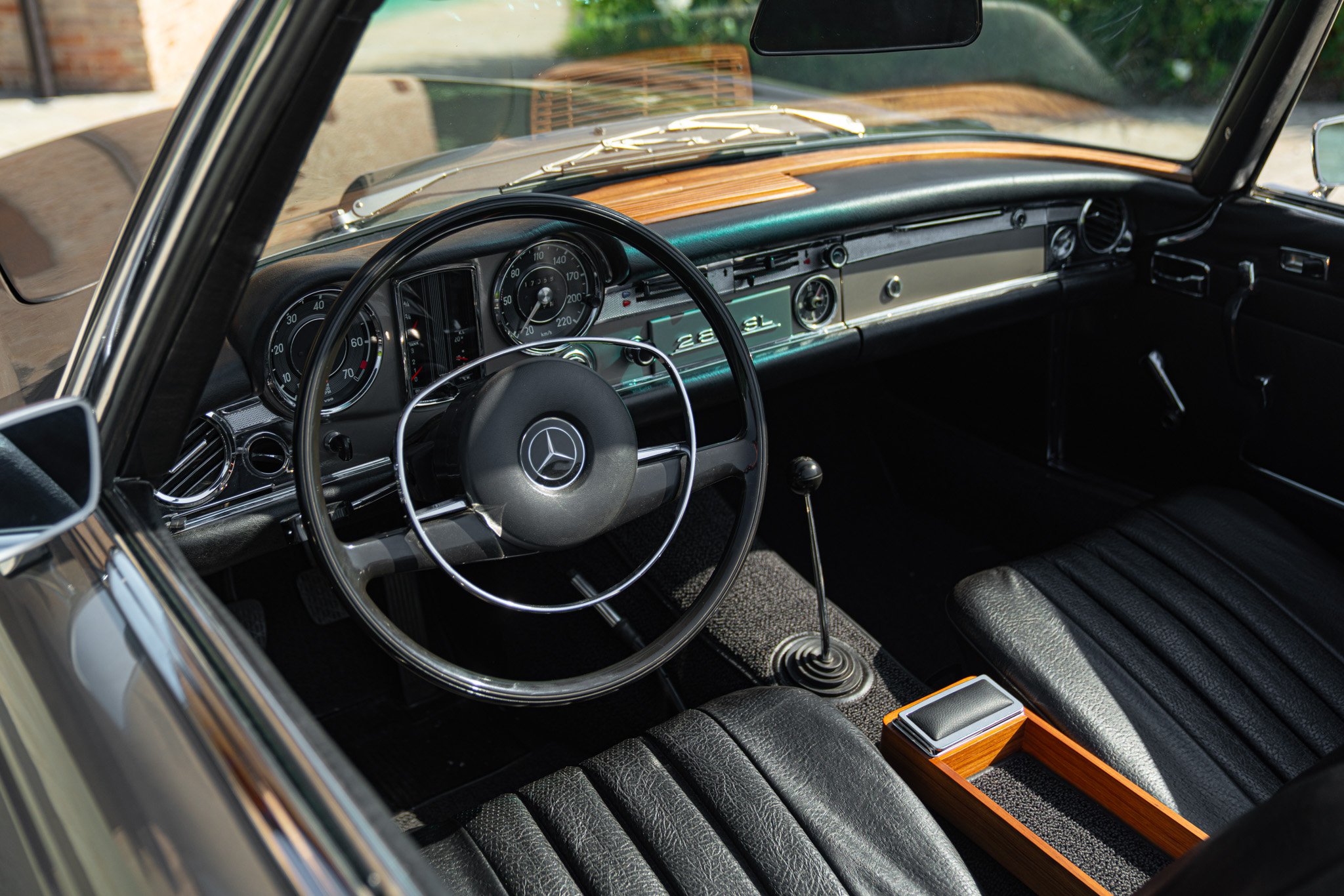 Mercedes Benz 280 SL 