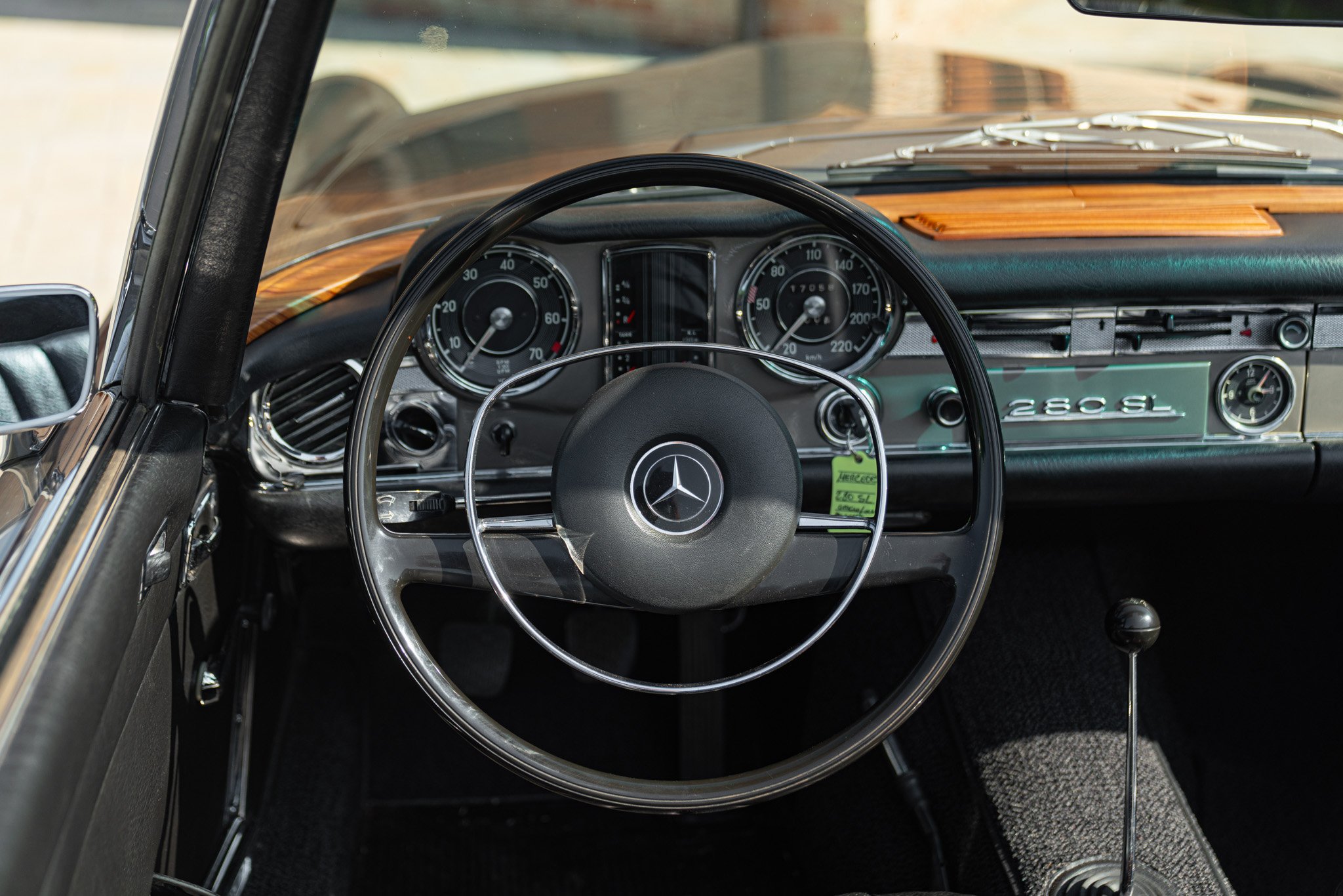 Mercedes Benz 280 SL 