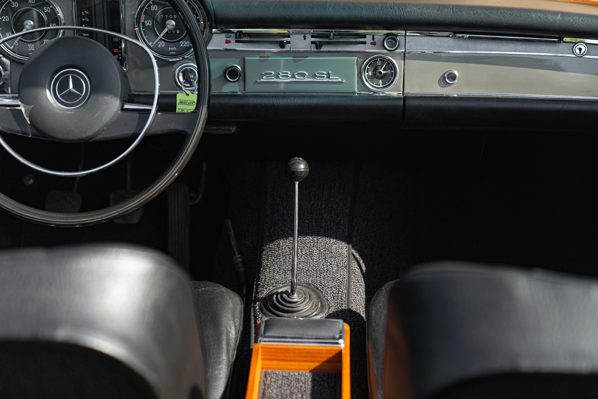 Mercedes Benz 280 SL 