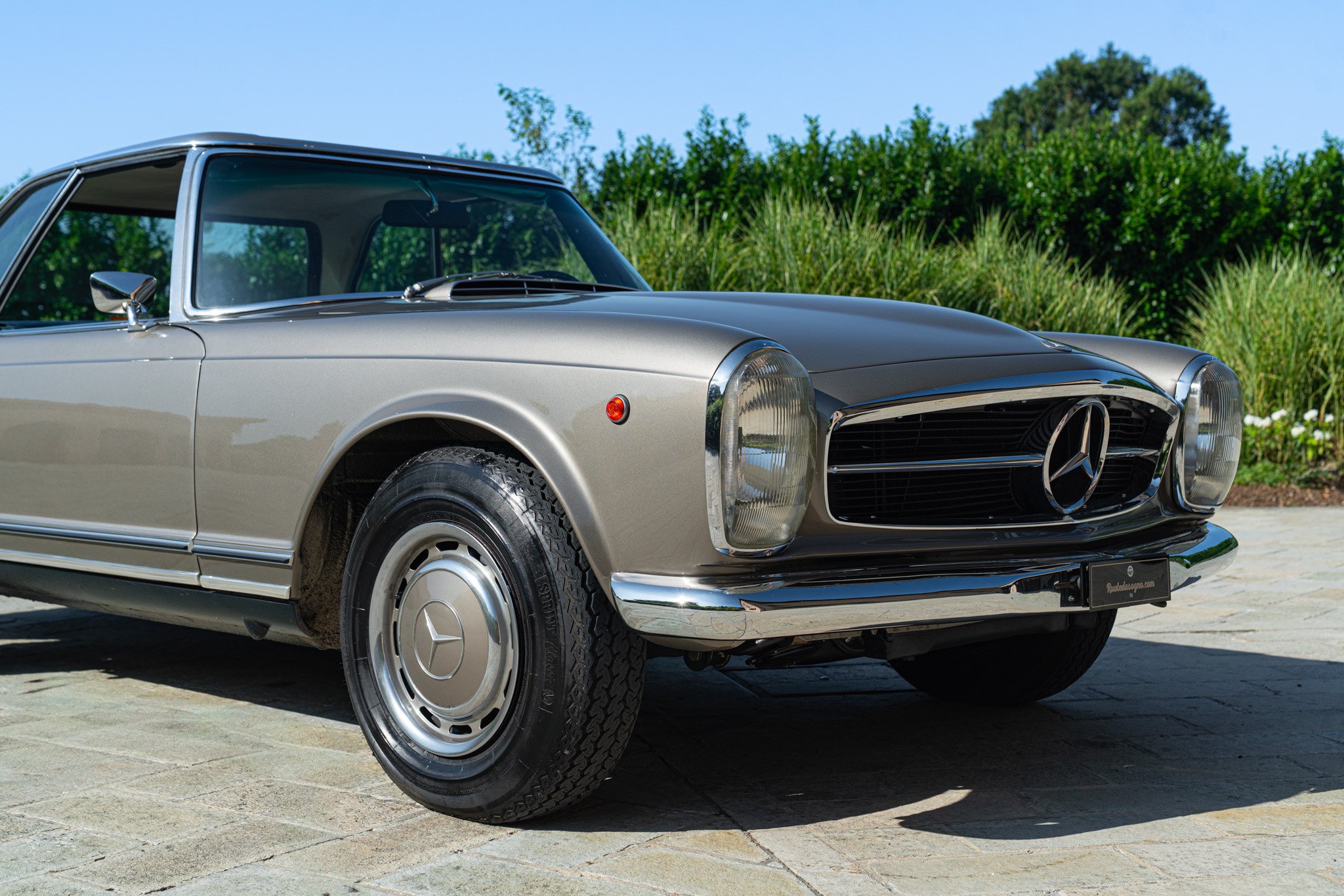 Mercedes Benz 280 SL 