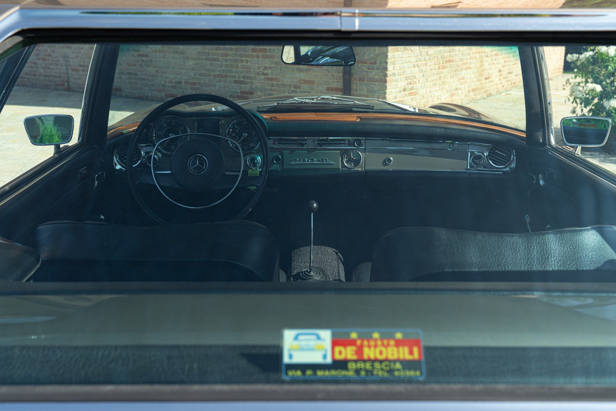 Mercedes Benz 280 SL 