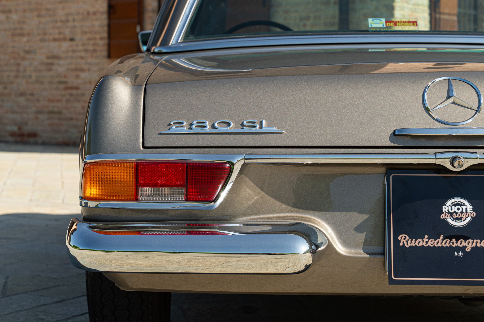 Mercedes Benz 280 SL 