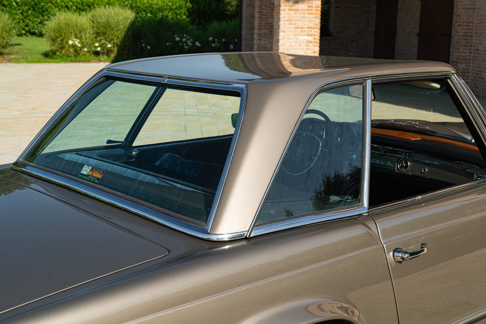 Mercedes Benz 280 SL 