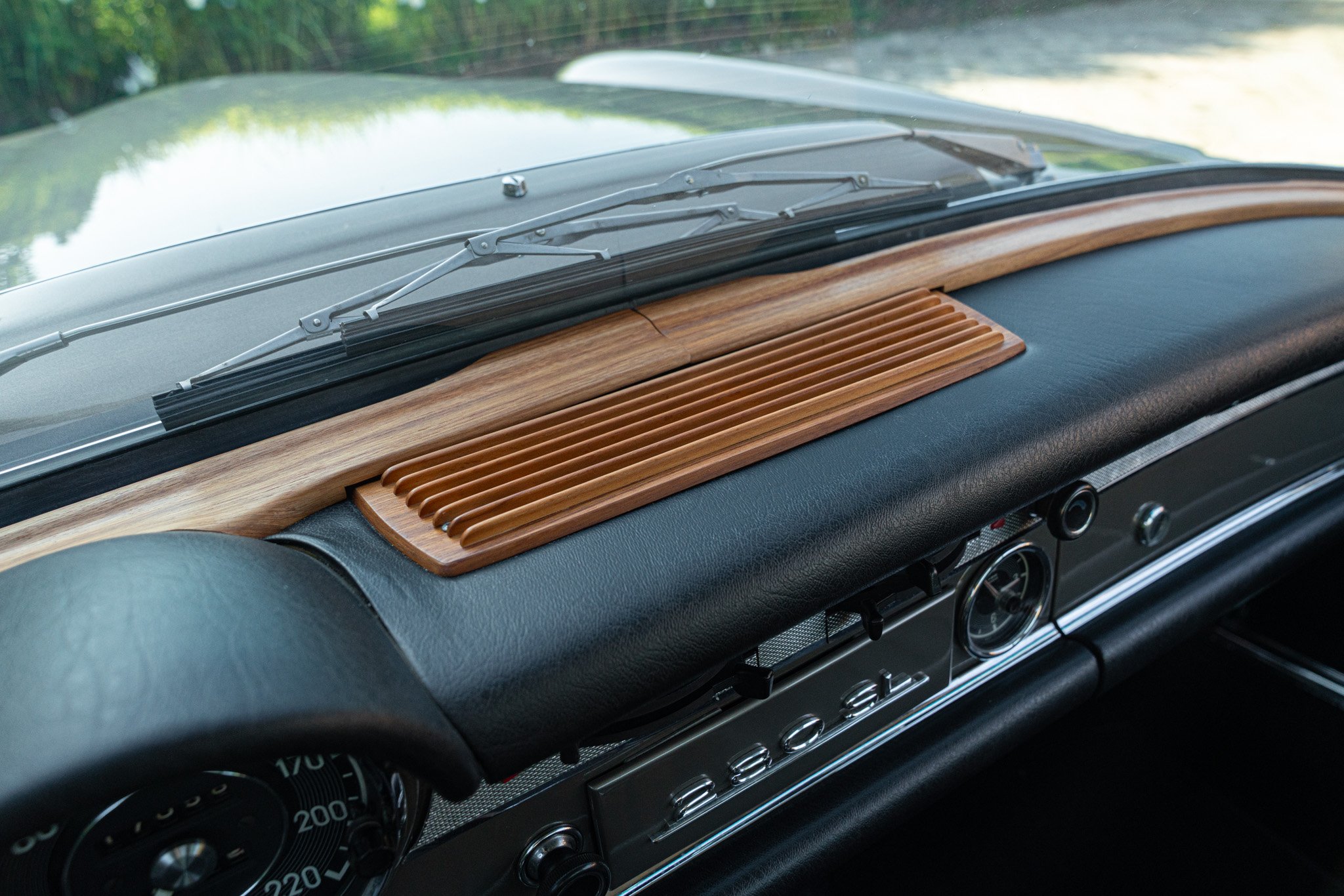 Mercedes Benz 280 SL 