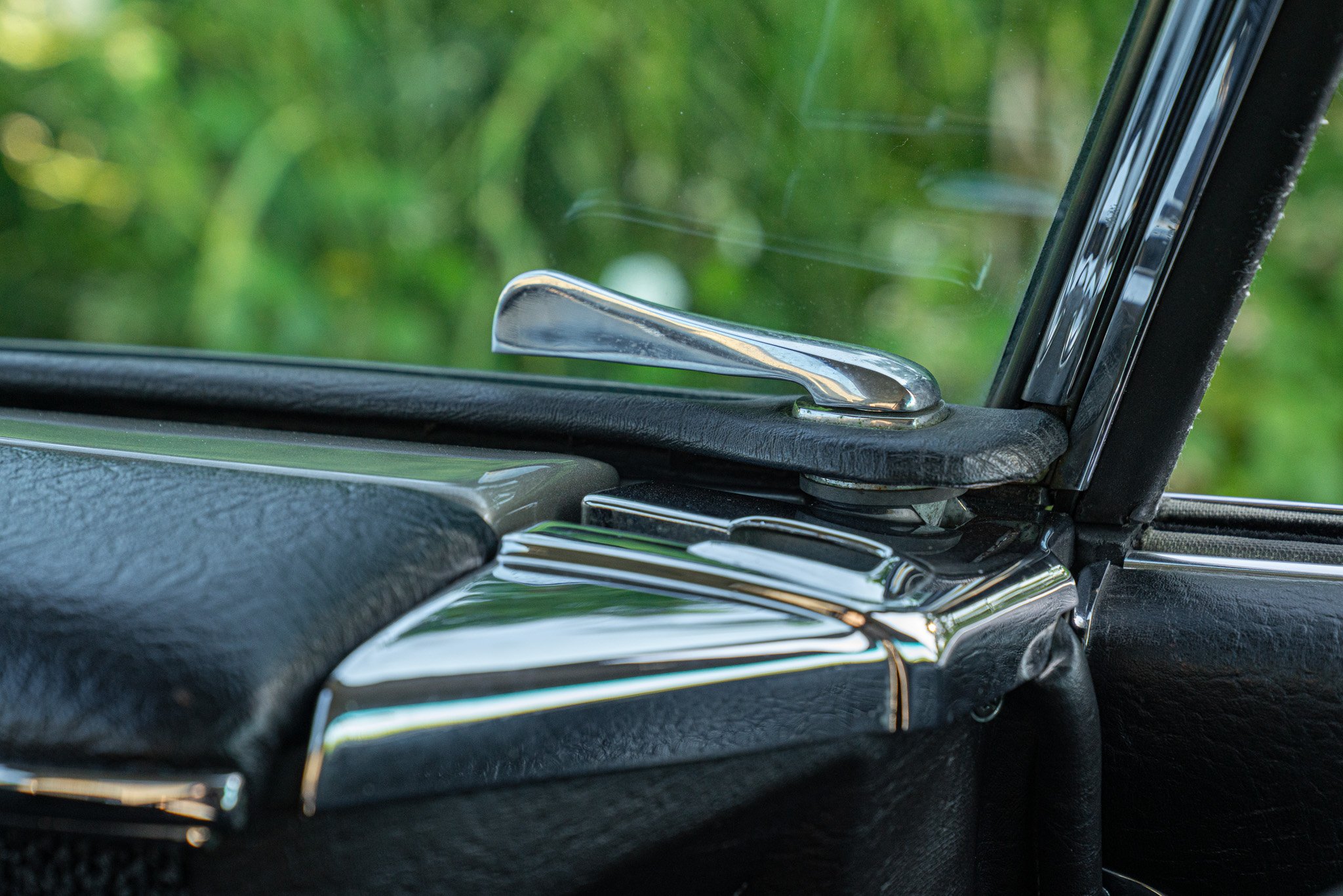Mercedes Benz 280 SL 