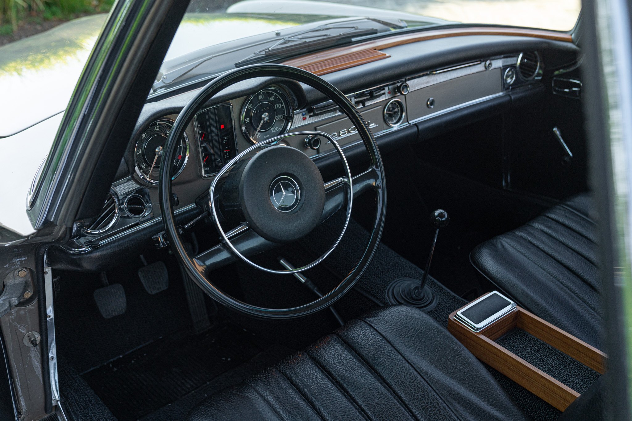 Mercedes Benz 280 SL 
