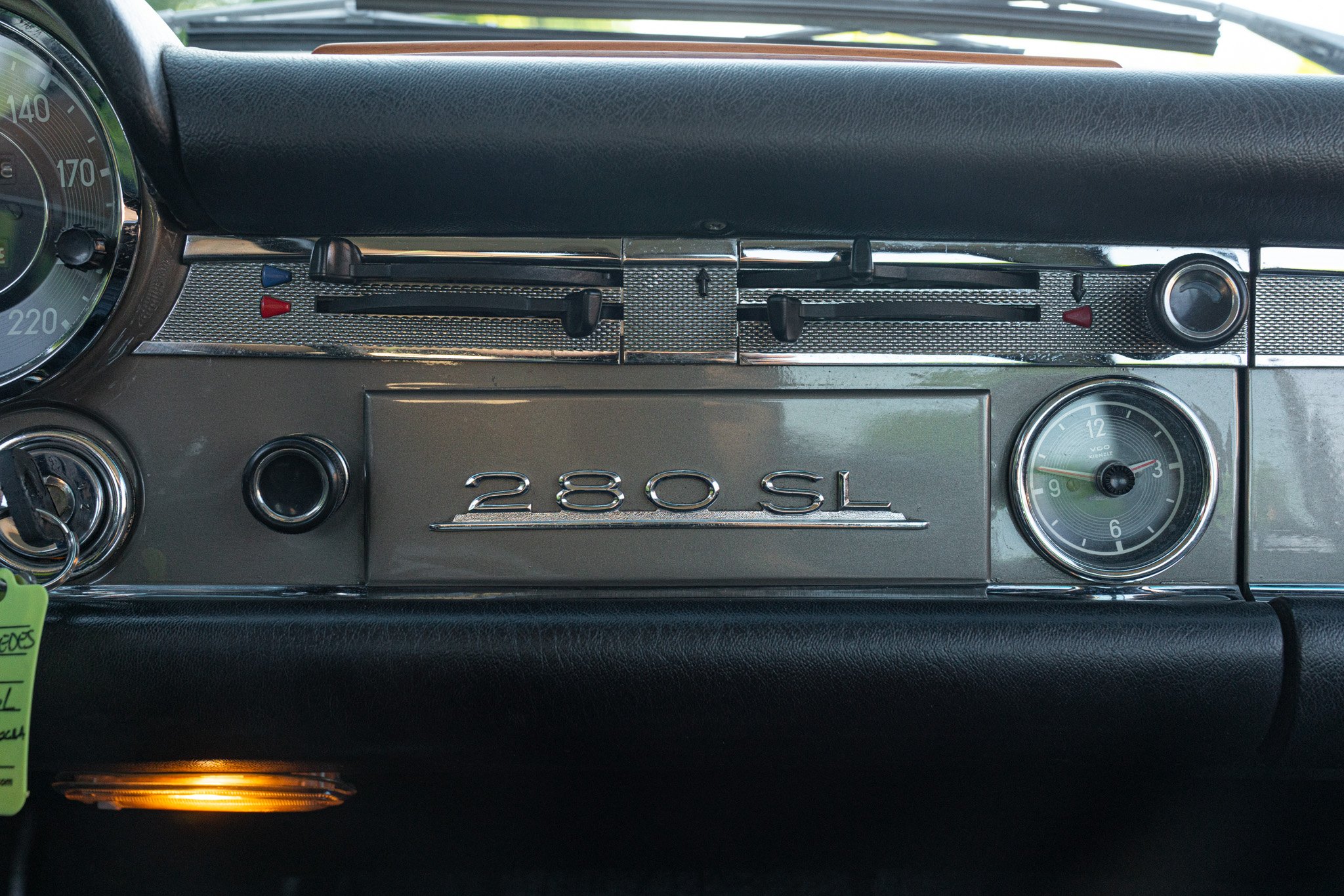 Mercedes Benz 280 SL 