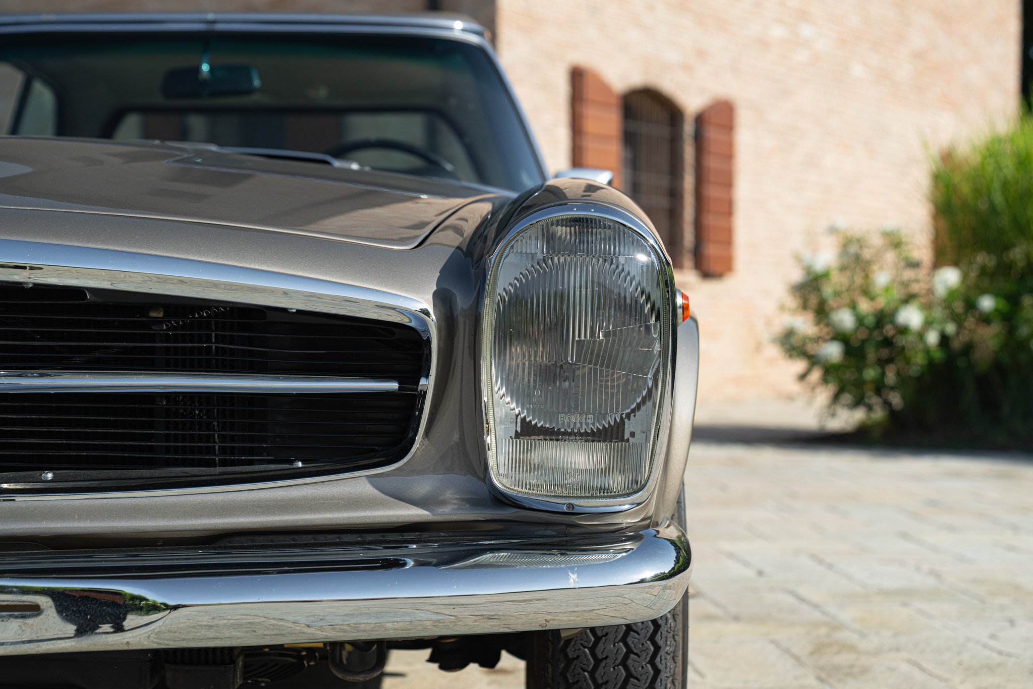 Mercedes Benz 280 SL 