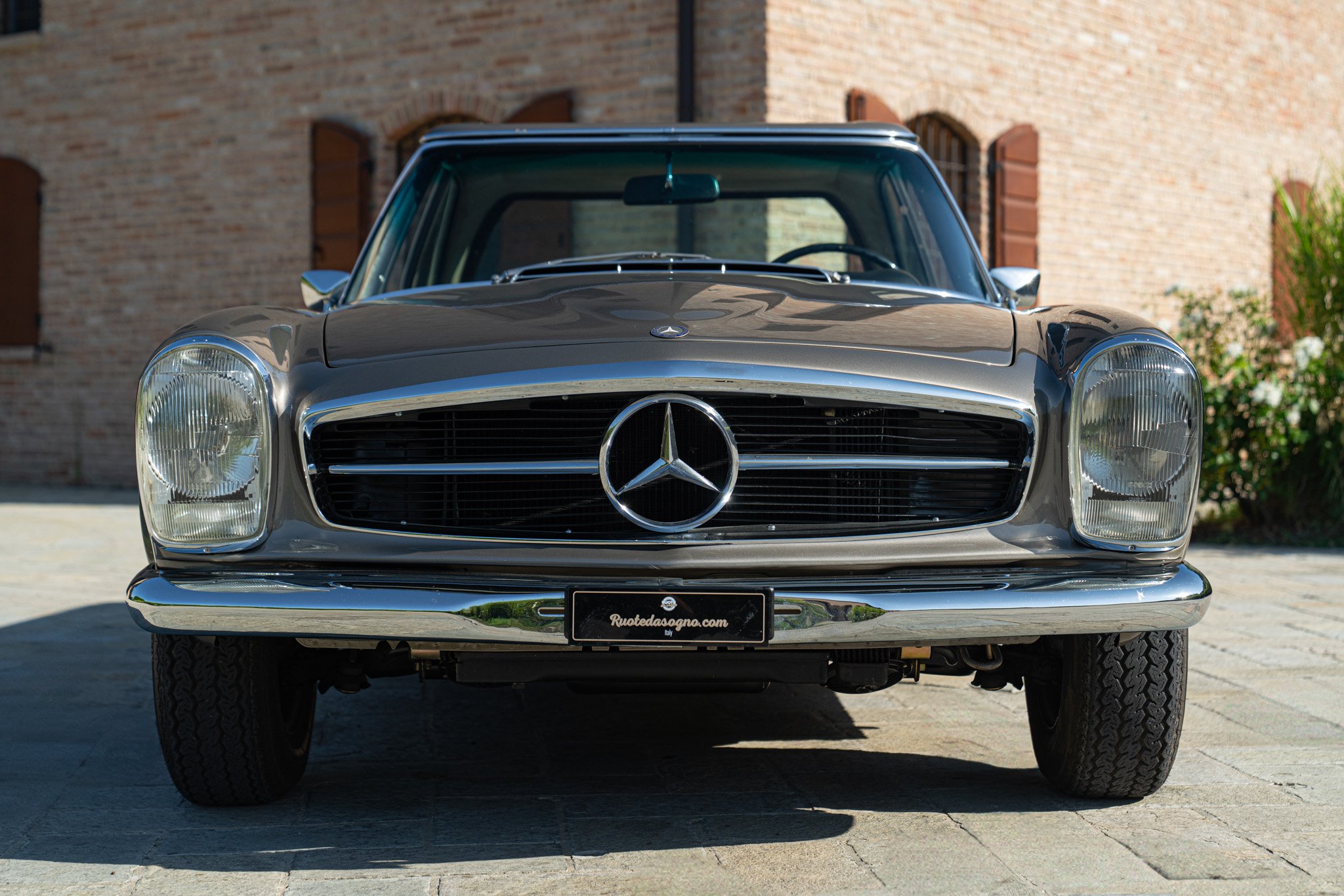 Mercedes Benz 280 SL 