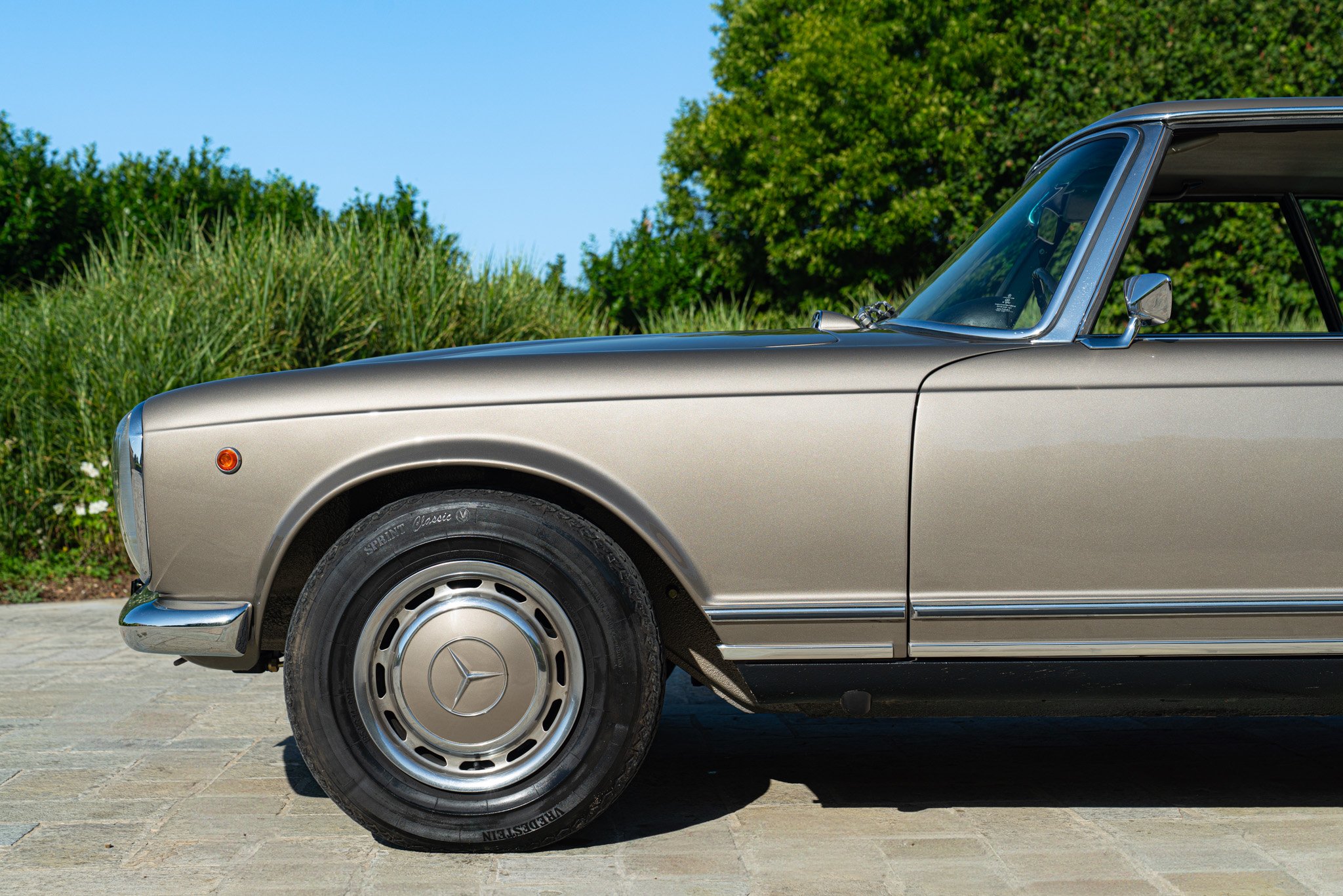 Mercedes Benz 280 SL 