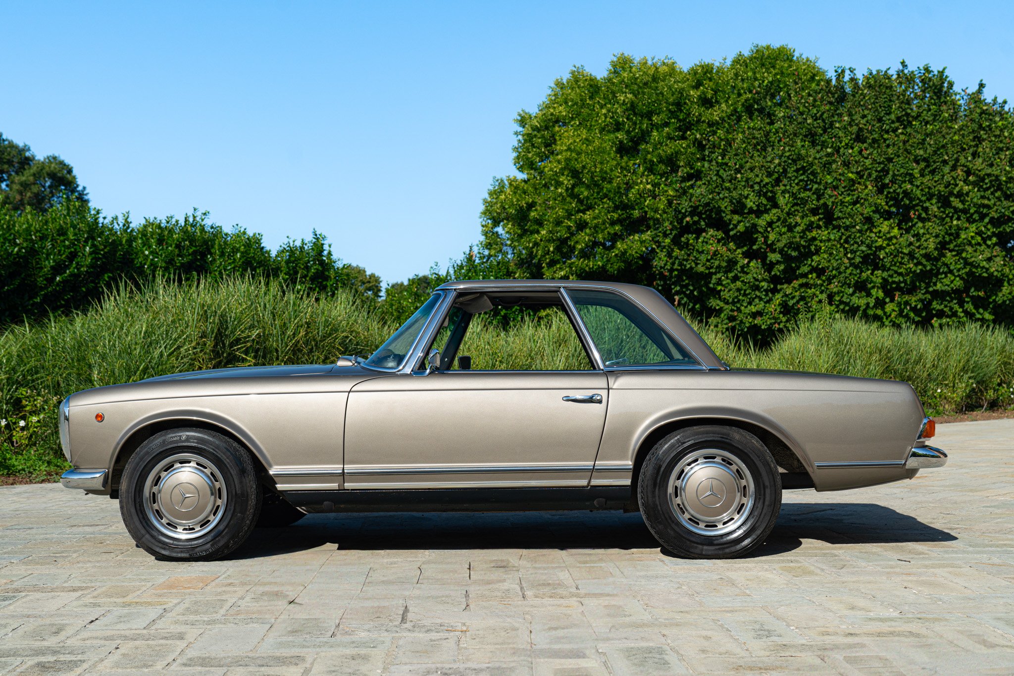 Mercedes Benz 280 SL 