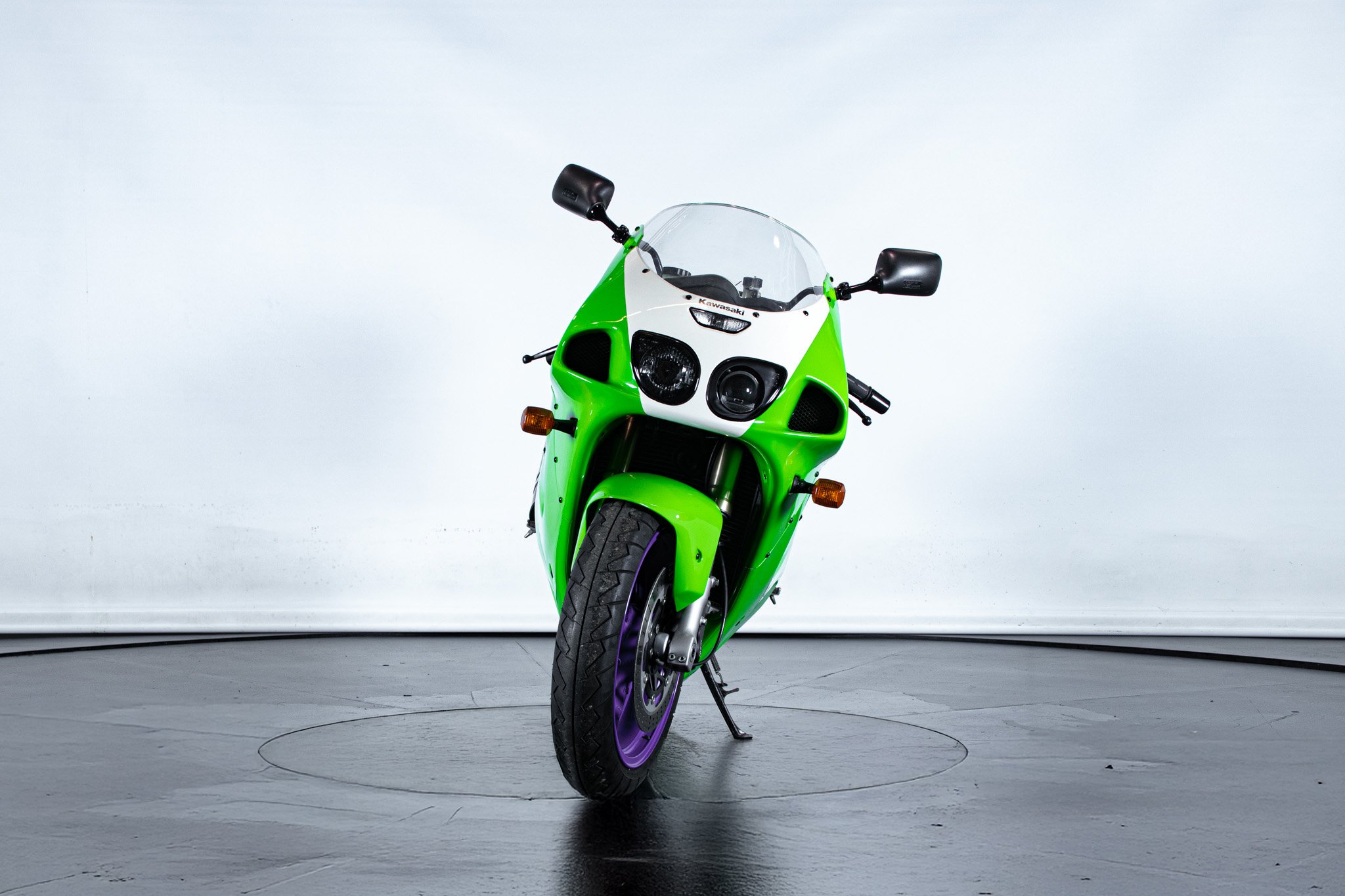 Kawasaki ZX-7RR 