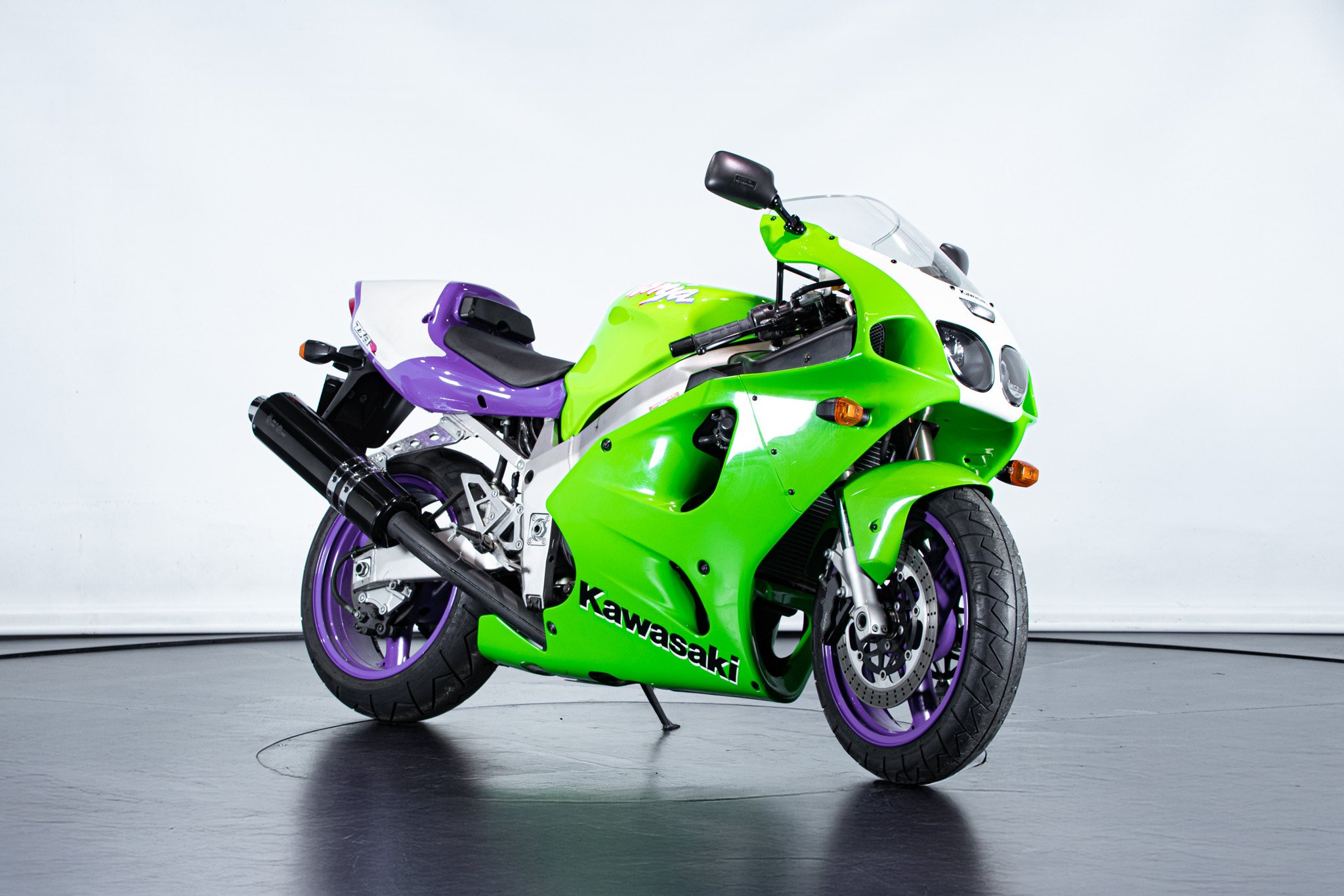 Kawasaki ZX-7RR 