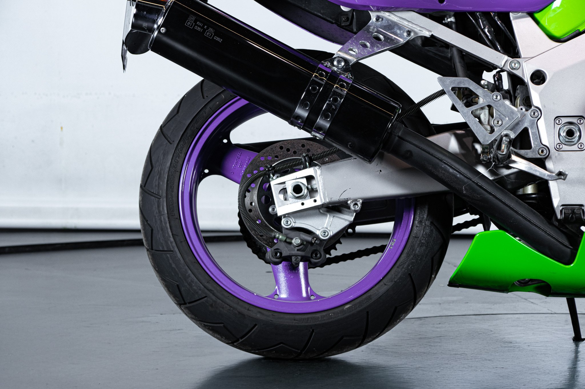 Kawasaki ZX-7RR 