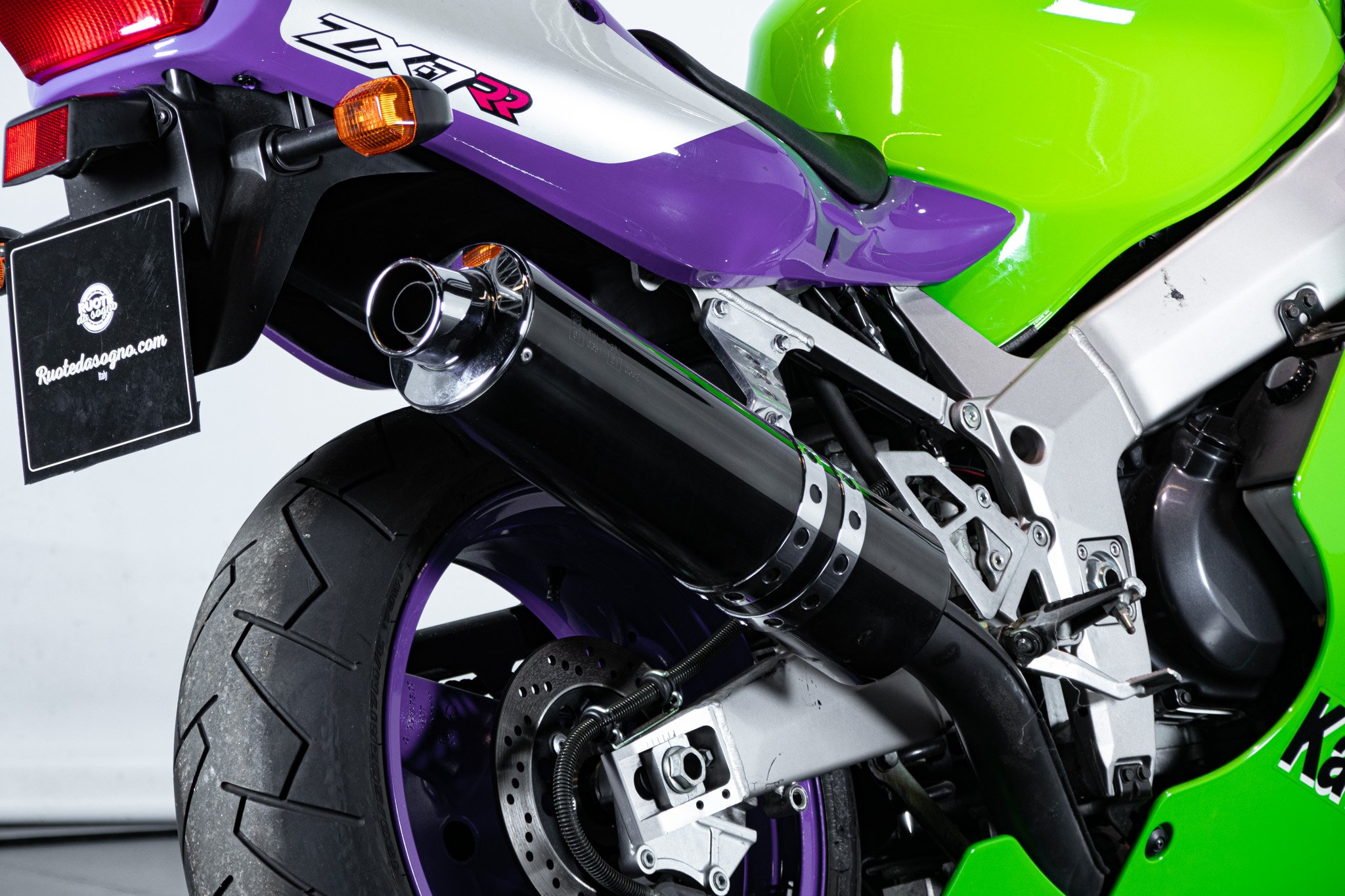 Kawasaki ZX-7RR 