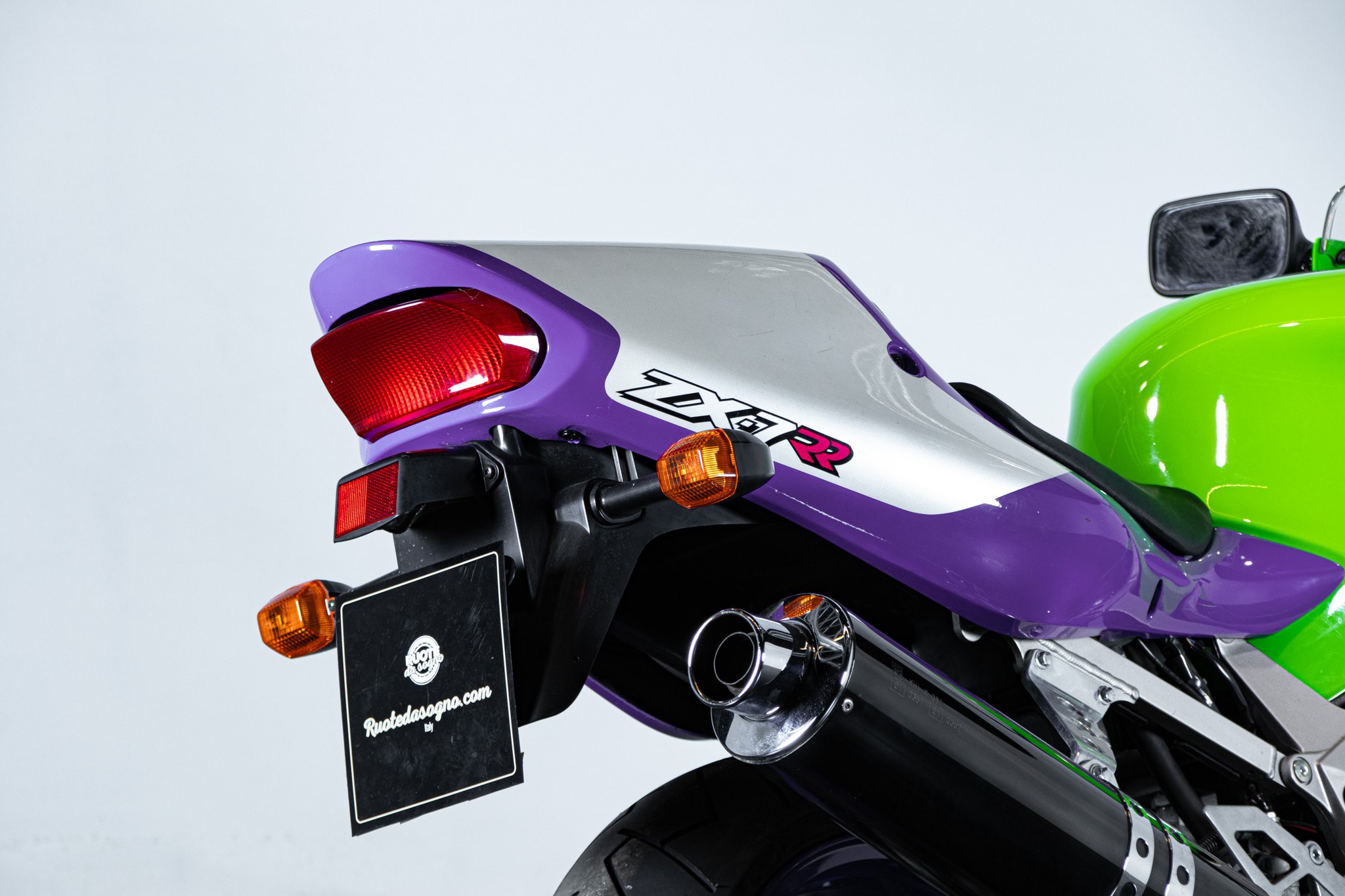 Kawasaki ZX-7RR 