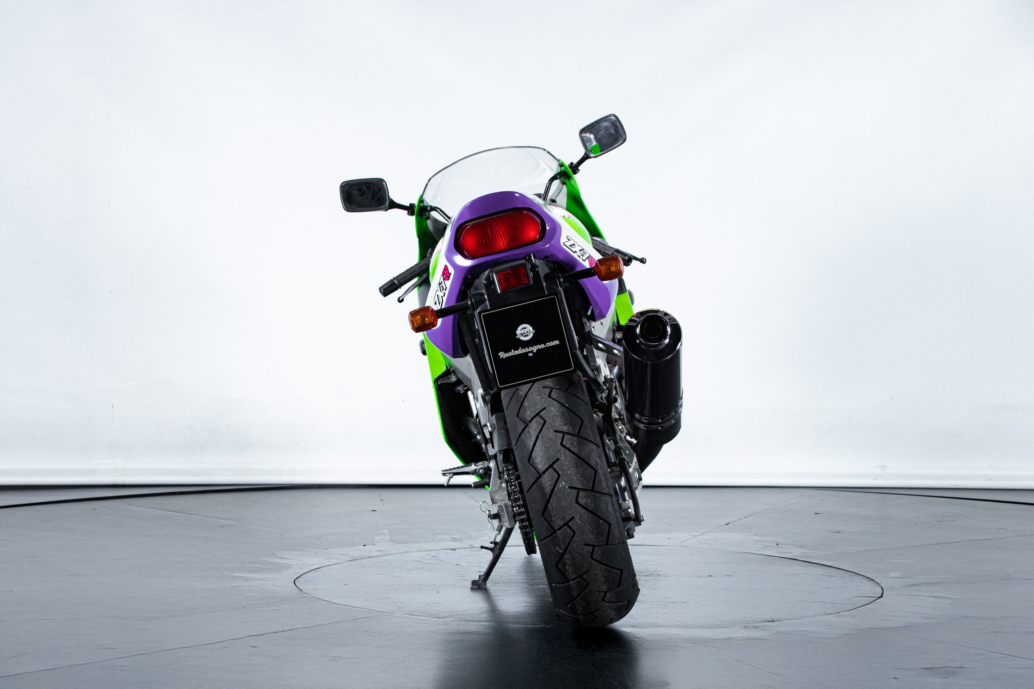 Kawasaki ZX-7RR 