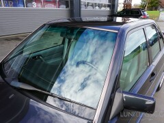 Mercedes Benz  190 E 2.3