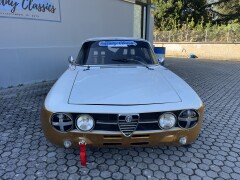 Alfa Romeo GT 2000 1750 GTAm Style