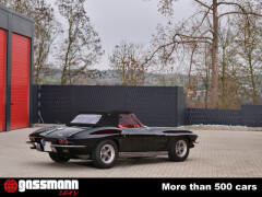 Chevrolet Corvette C2 Sting Ray Cabrio mit Hardtop 