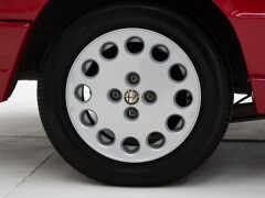 Alfa Romeo 2000 Spider 4 \'91 