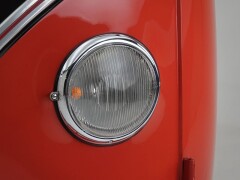 Volkswagen T1 Samba 23 Windows \'56 